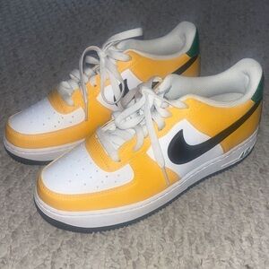 Nike AF1 White/Gold/Black/Green size 6.5Y